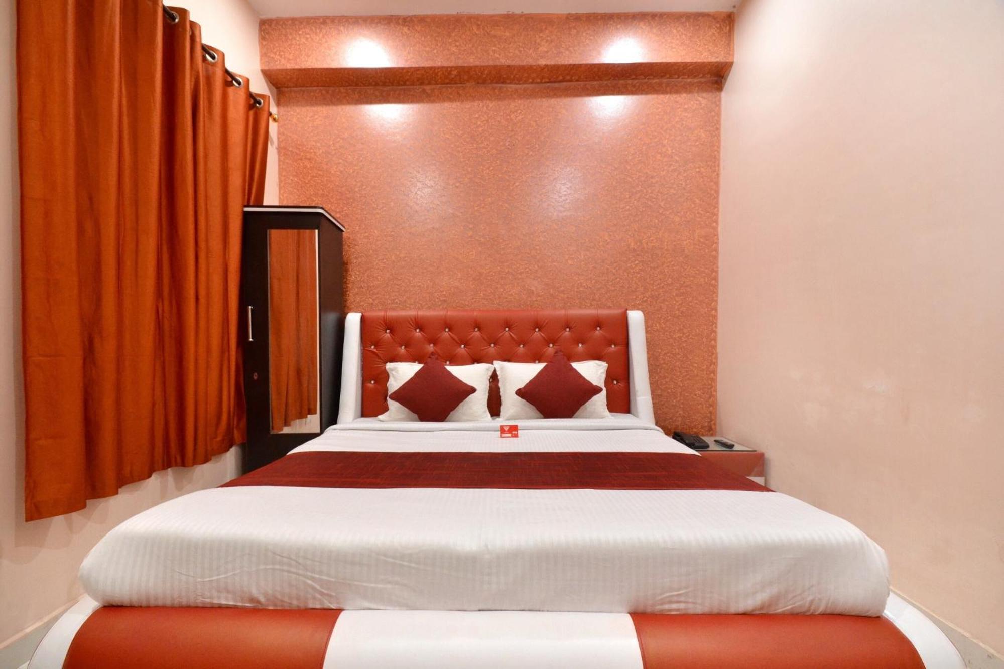 Hotel O Galaxy Chandigarh Exterior photo