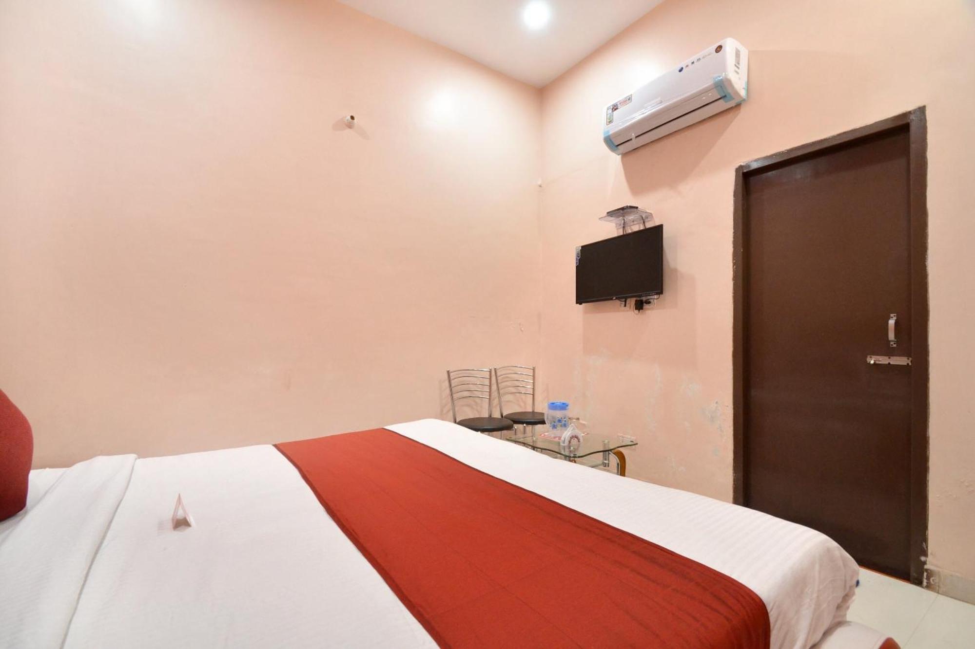 Hotel O Galaxy Chandigarh Exterior photo
