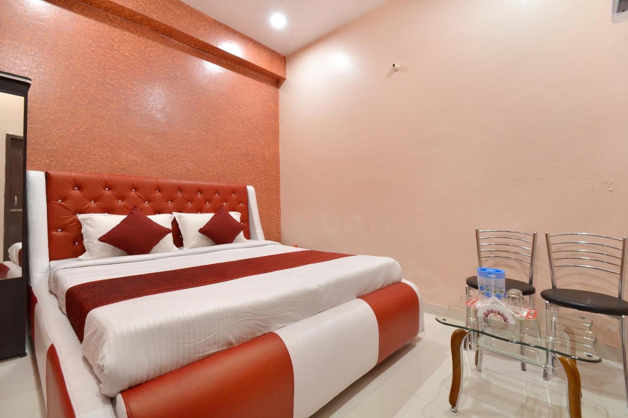 Hotel O Galaxy Chandigarh Exterior photo